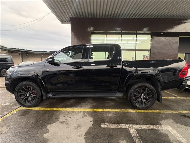 Toyota Hilux 4