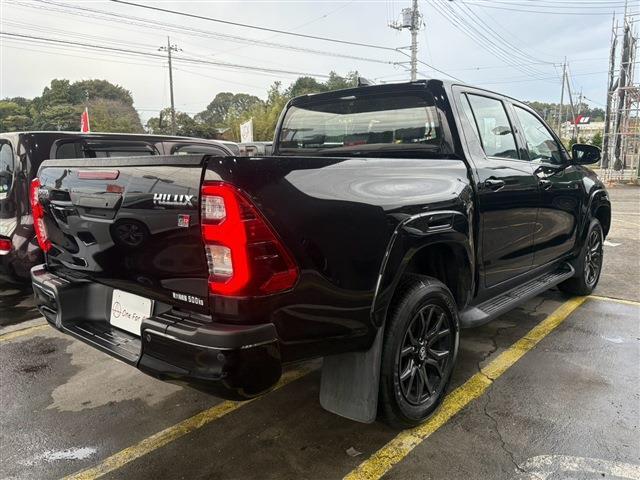 Toyota Hilux 5