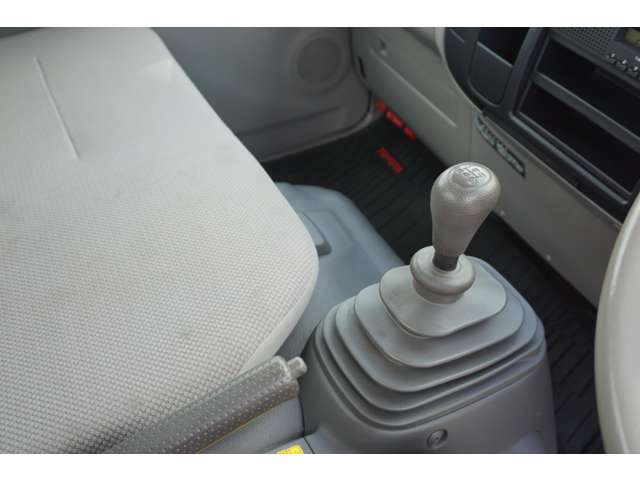 Toyota Toyoace 11