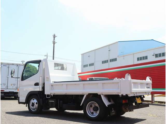 Mitsubishi Fuso Canter 11
