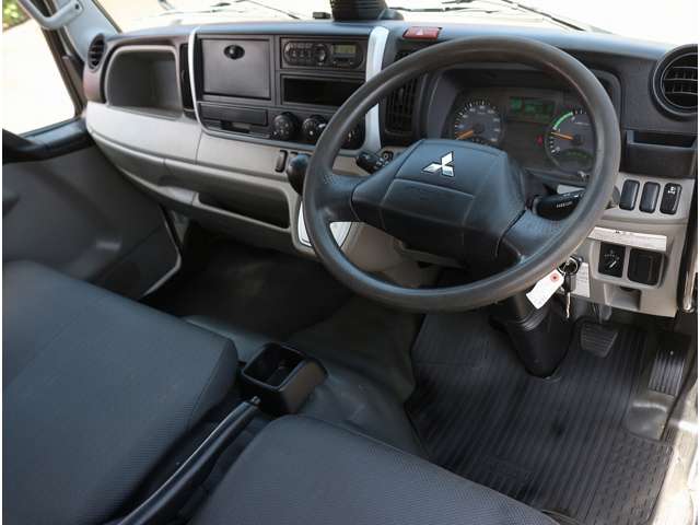 Mitsubishi Fuso Canter 4