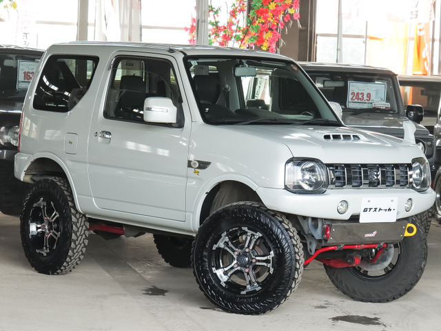 Suzuki Jimny 4