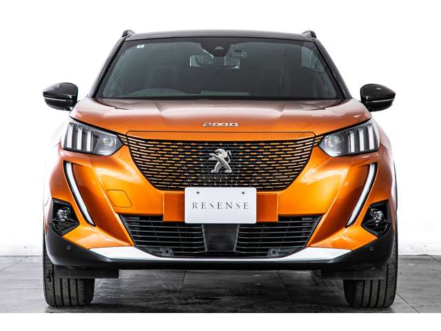 Peugeot SUV e-2008 11