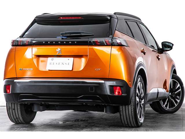 Peugeot SUV e-2008 3