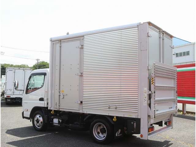 Mitsubishi Fuso Canter 11