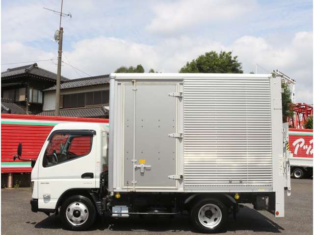 Mitsubishi Fuso Canter 12