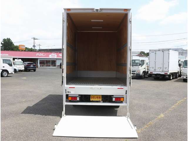 Mitsubishi Fuso Canter 3