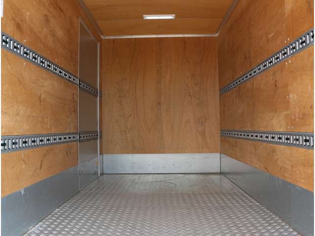 Mitsubishi Fuso Canter 4