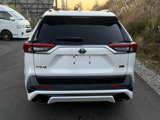 Toyota RAV4 6