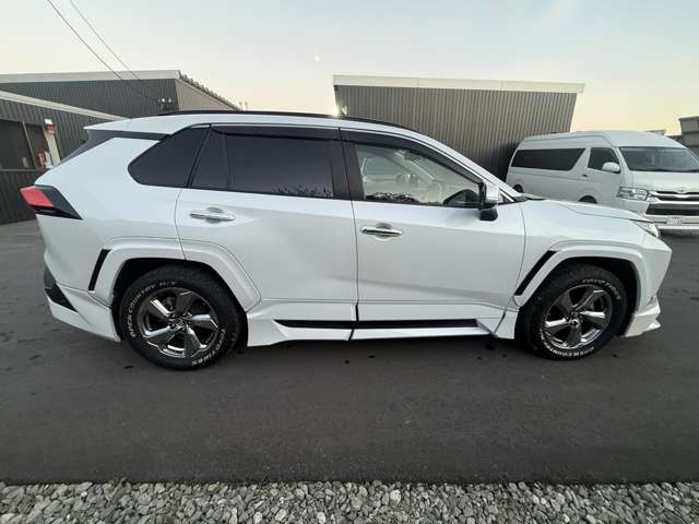Toyota RAV4 8
