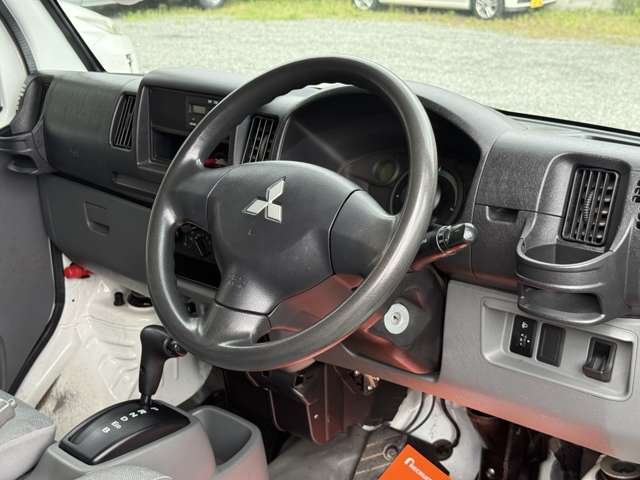 Mitsubishi Minicab MiEV 12