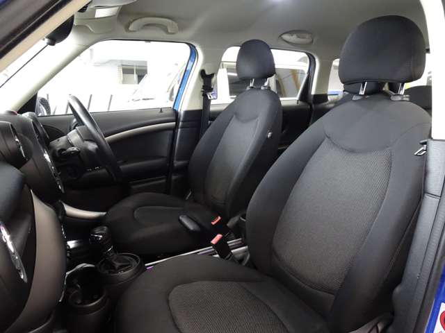 MINI Crossover 11