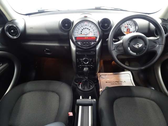 MINI Crossover 9
