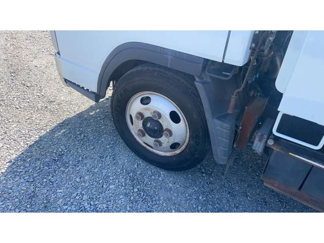 Mitsubishi Fuso Canter 11