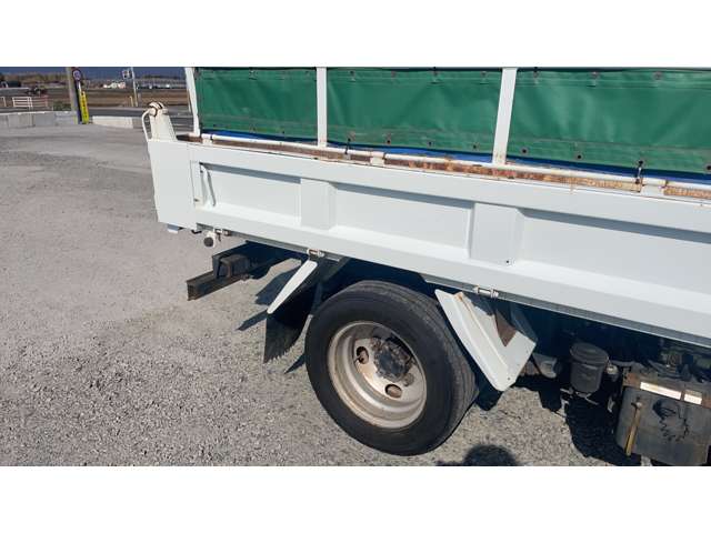 Mitsubishi Fuso Canter 9