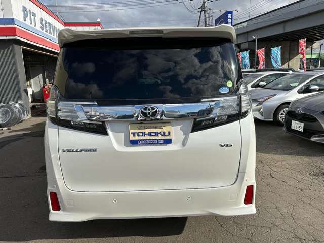 Toyota Vellfire 5