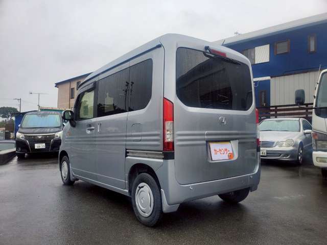 Honda N-VAN 12