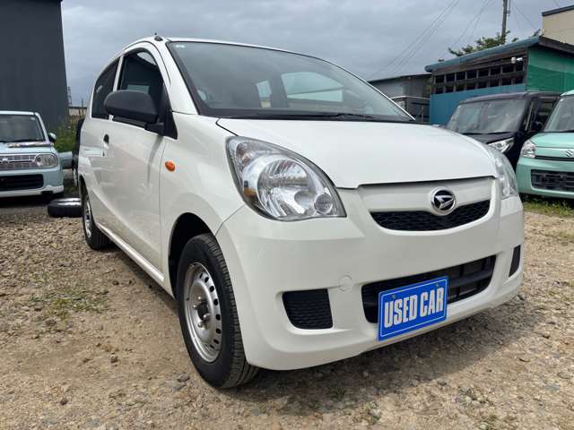 Daihatsu Mira 6