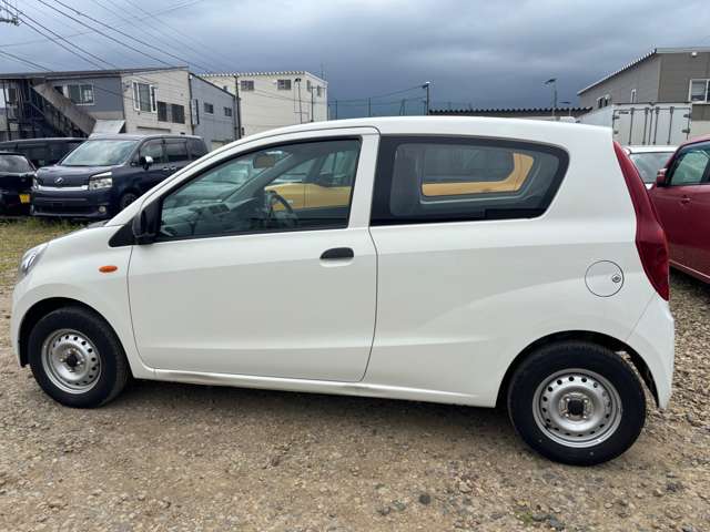 Daihatsu Mira 8