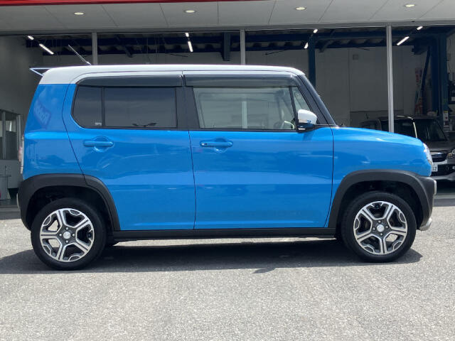 Mazda Flair Crossover 4