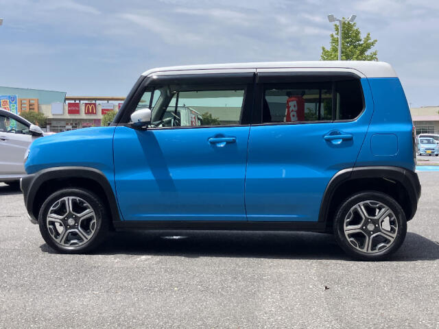 Mazda Flair Crossover 8