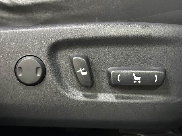 Lexus NX 8