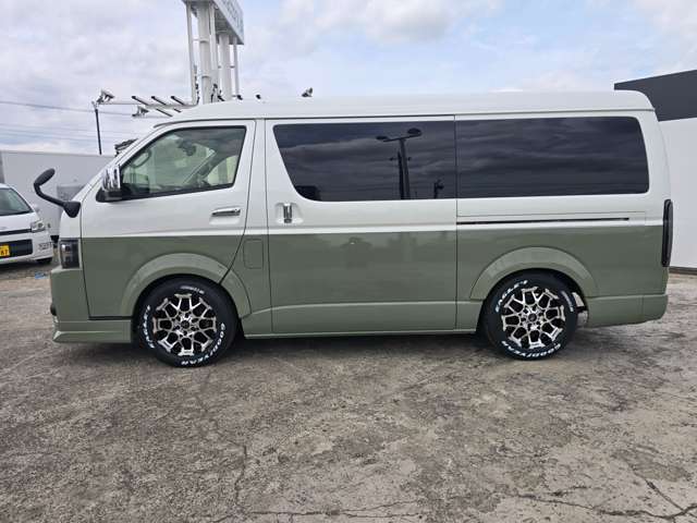 Toyota Hiace 11