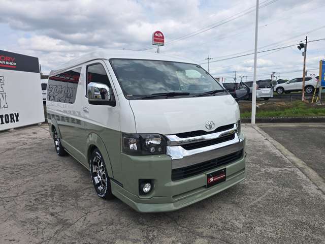 Toyota Hiace 9