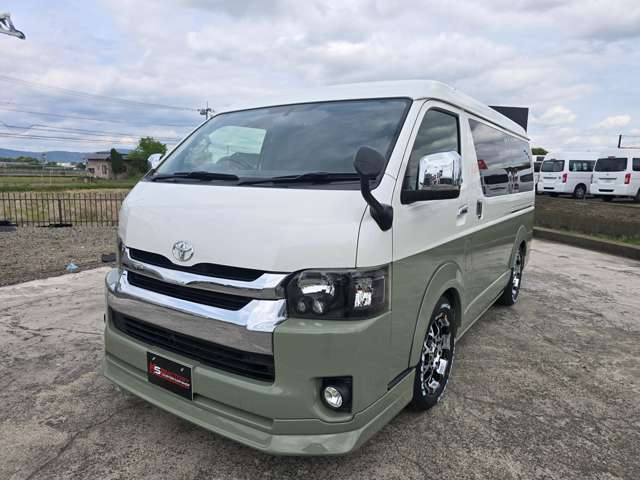 Toyota Hiace 10