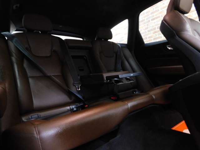 Volvo XC60 7