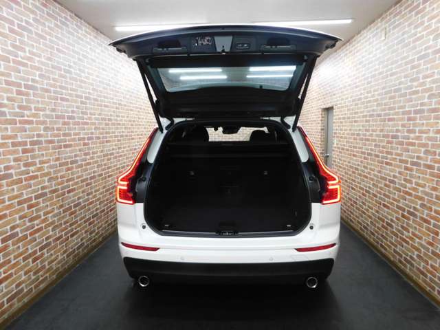 Volvo XC60 8