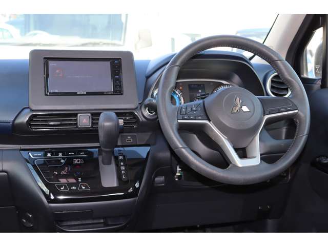 Mitsubishi eK X 2