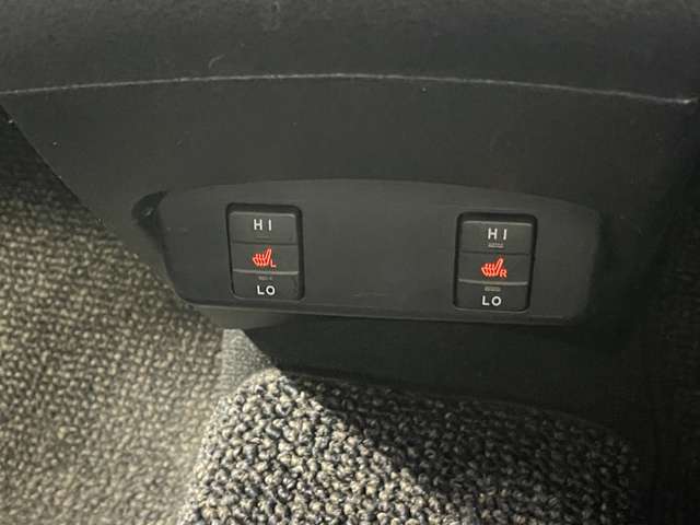 Toyota Sienta 7