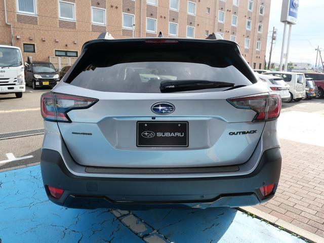 Subaru Legacy Outback 5