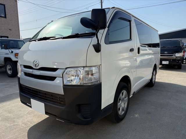 Toyota Hiace Van 2