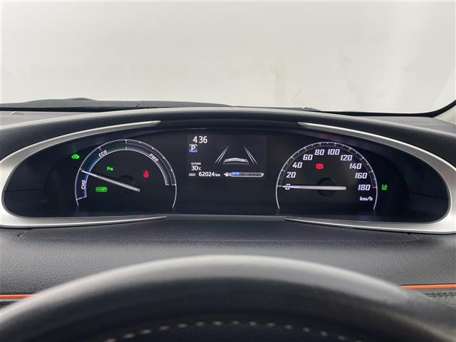 Toyota Sienta 11