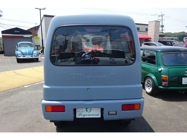Daihatsu Midget II 7