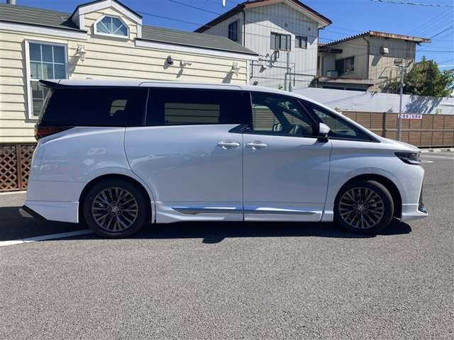 Toyota Vellfire 6