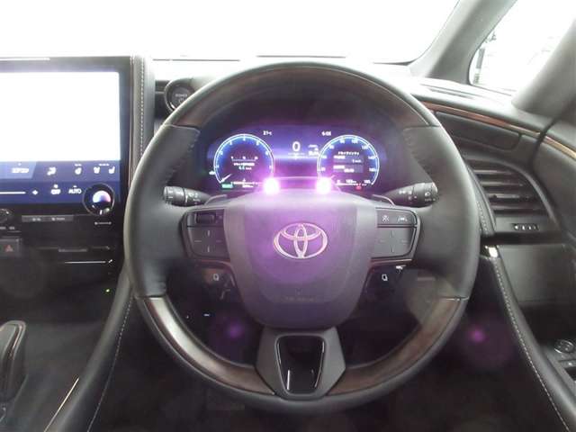 Toyota Vellfire 9
