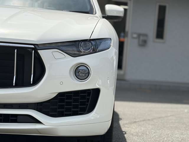 Maserati Levante 8