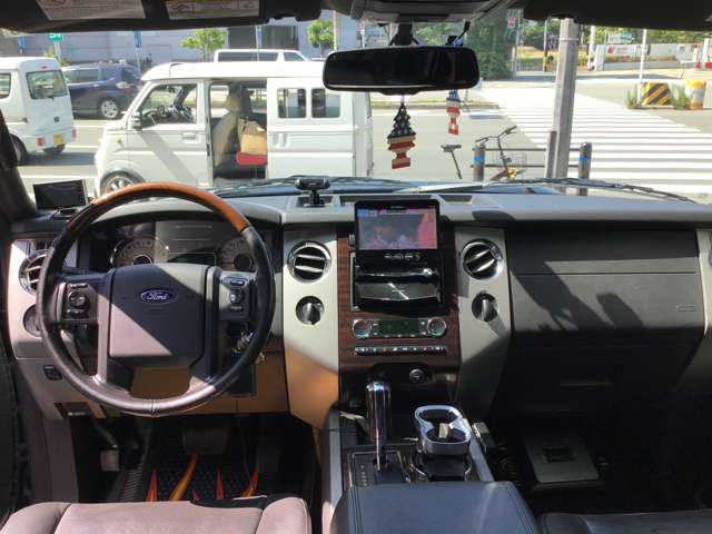 Ford エクスペディション 9
