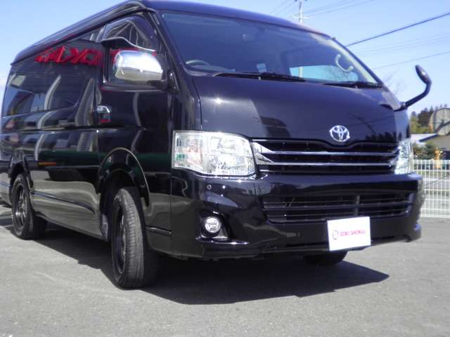 Toyota Hiace 6