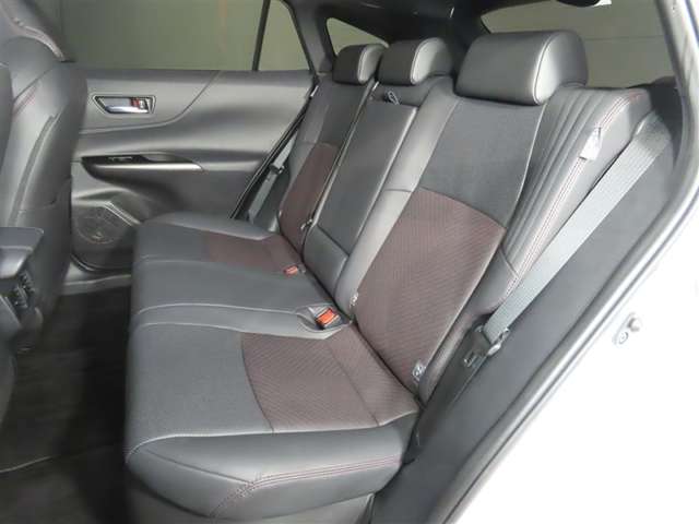 Toyota Harrier 12