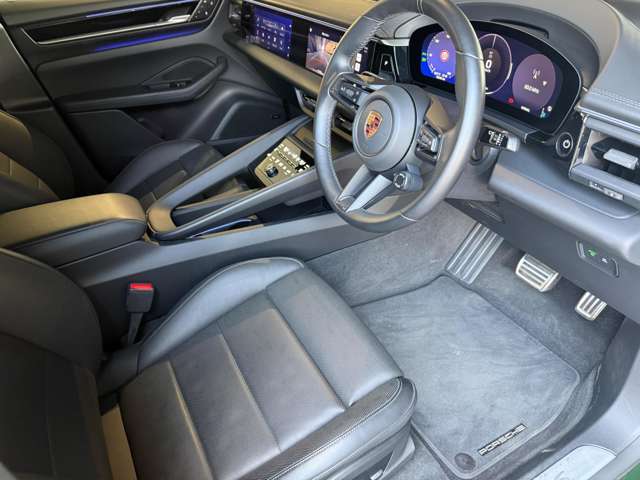 Porsche Macan 11