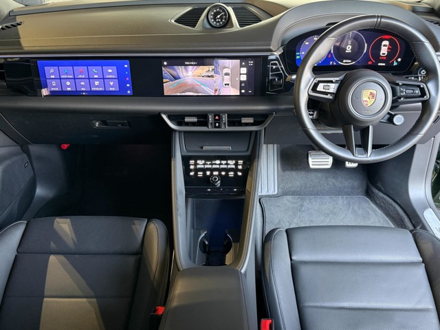 Porsche Macan 2