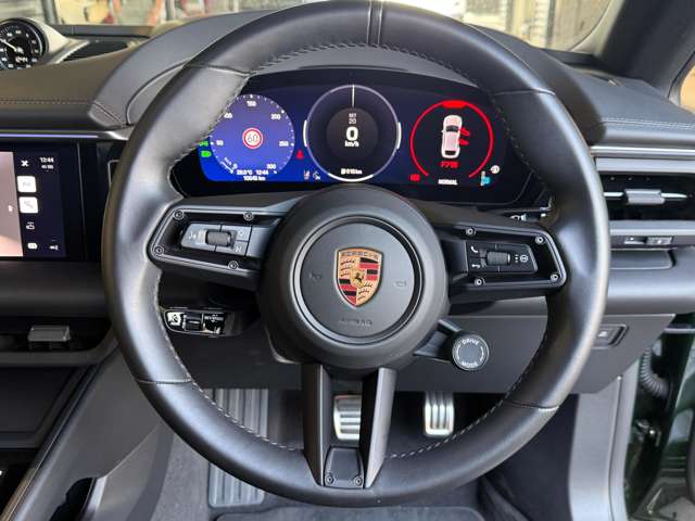 Porsche Macan 3