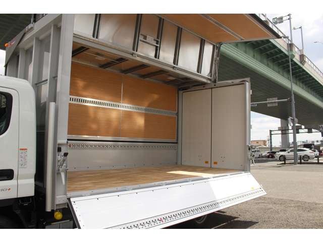 Mitsubishi Fuso Canter 11