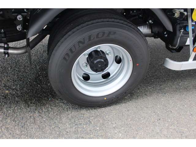 Mitsubishi Fuso Canter 7