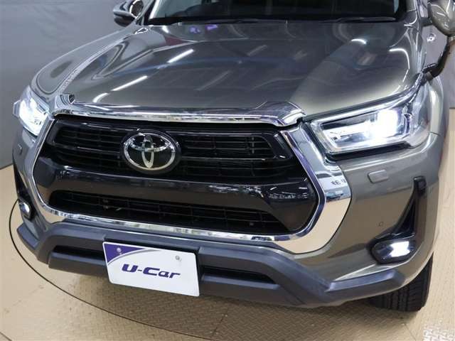Toyota Hilux 11