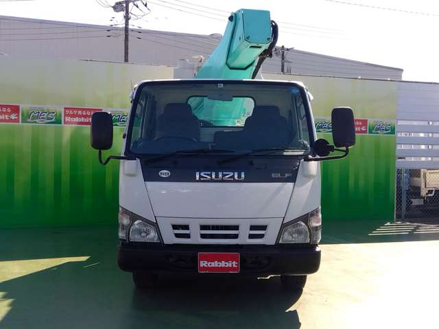 Isuzu Elf 2